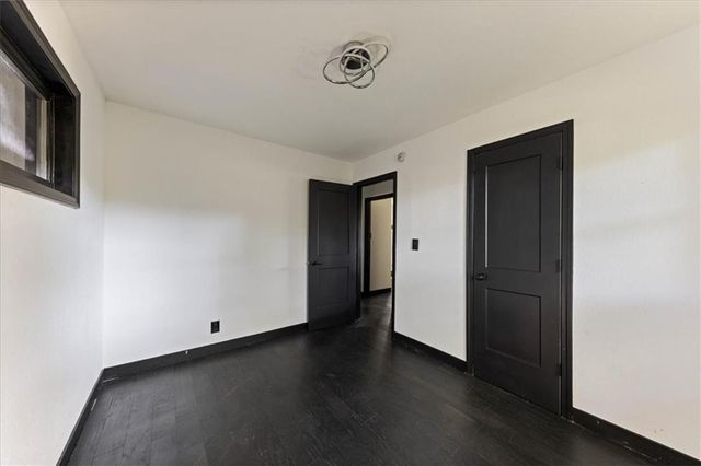7305 E 86TH Street, Kansas City, MO 64138