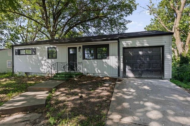 7305 E 86TH Street, Kansas City, MO 64138