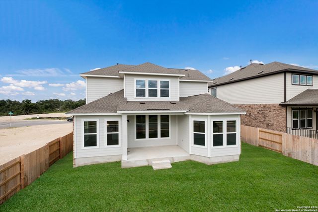 1812 Weinnacht, New Braunfels, TX 78132
