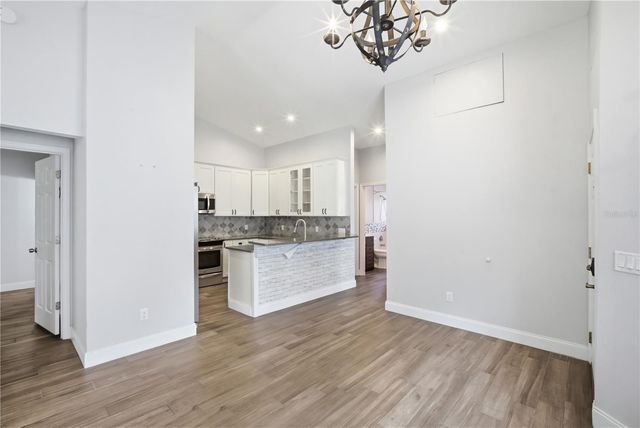 5100 BURCHETTE ROAD 2000, Tampa, FL 33647