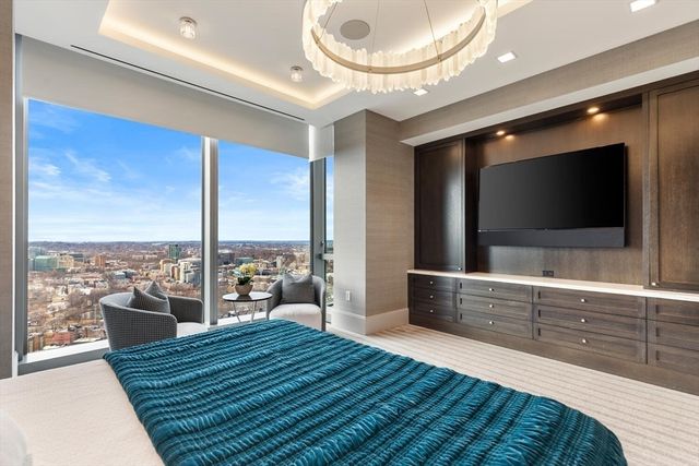 1 Dalton St 3801, Boston, MA 02115