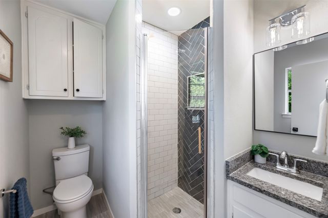 617 NW Newton Drive, Burleson, TX 76028