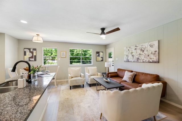 617 NW Newton Drive, Burleson, TX 76028