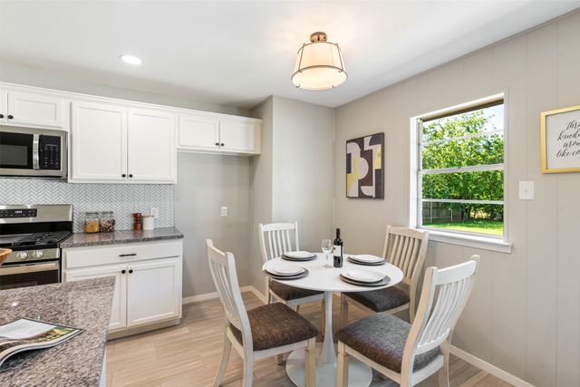 617 NW Newton Drive, Burleson, TX 76028