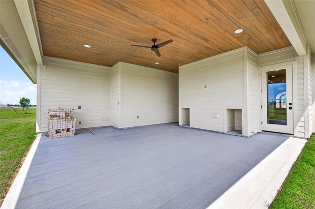 15835 County Road 268, East Bernard, TX 77435