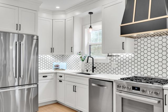 17 College Hill Road 1, Somerville, MA 02144