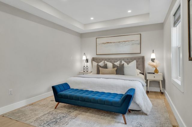17 College Hill Road 1, Somerville, MA 02144