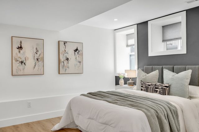 17 College Hill Road 1, Somerville, MA 02144