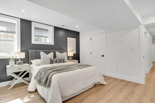 17 College Hill Road 1, Somerville, MA 02144