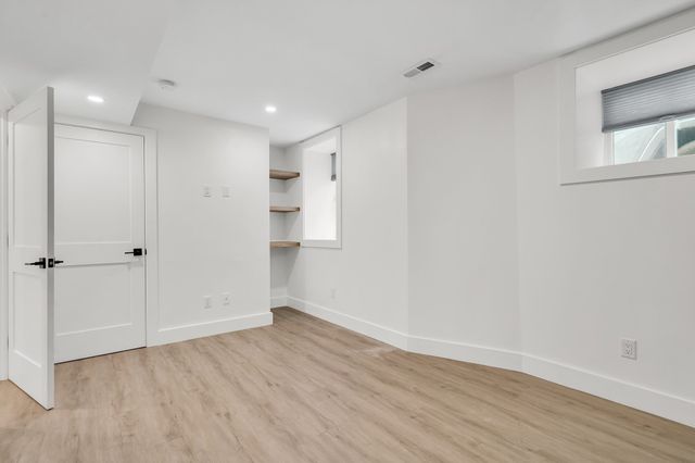17 College Hill Road 1, Somerville, MA 02144