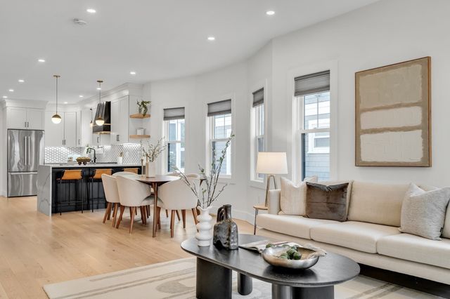 17 College Hill Road 1, Somerville, MA 02144
