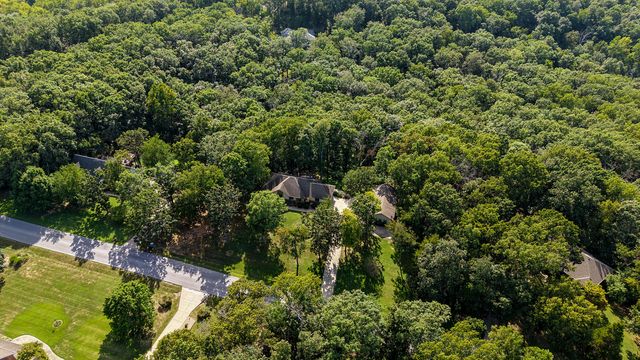 995 S Stanford Drive, Rogersville, MO 65742