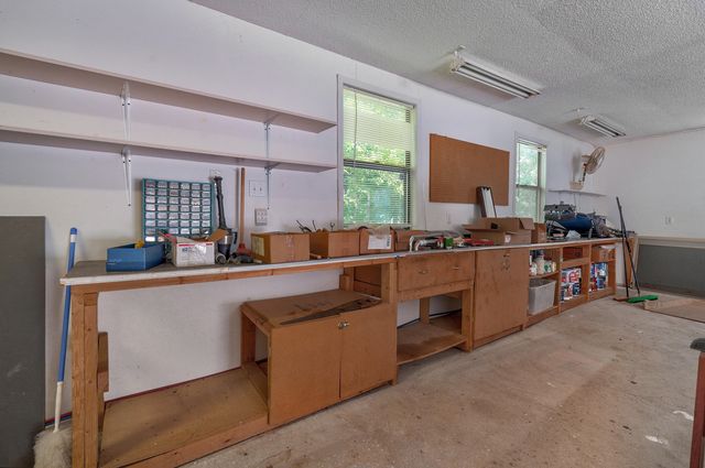 995 S Stanford Drive, Rogersville, MO 65742