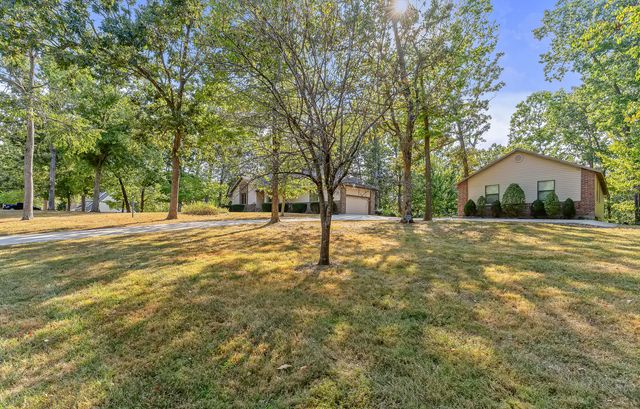 995 S Stanford Drive, Rogersville, MO 65742