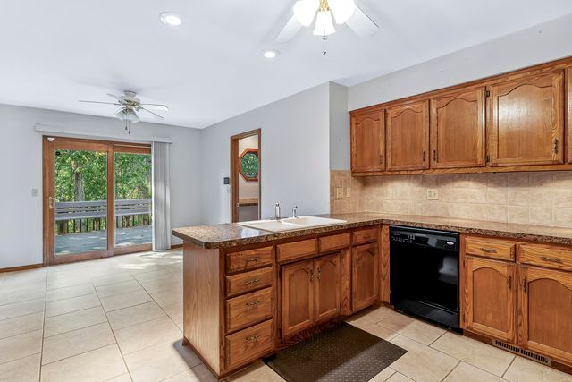 995 S Stanford Drive, Rogersville, MO 65742