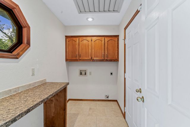 995 S Stanford Drive, Rogersville, MO 65742