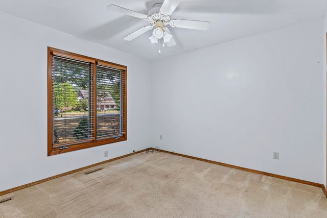 995 S Stanford Drive, Rogersville, MO 65742