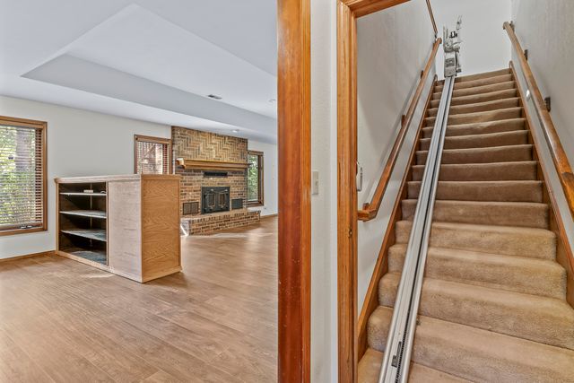 995 S Stanford Drive, Rogersville, MO 65742