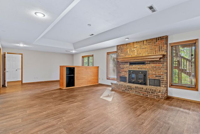 995 S Stanford Drive, Rogersville, MO 65742