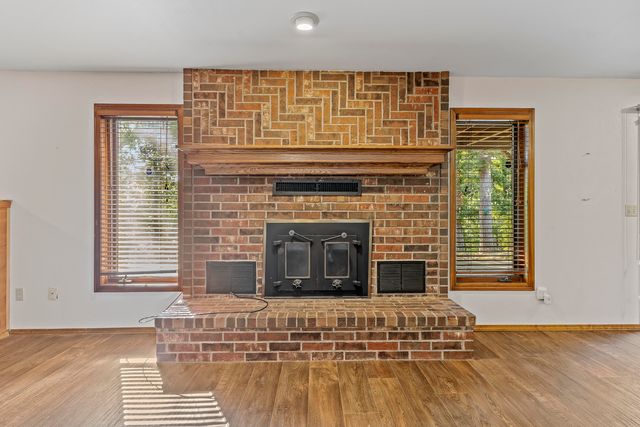 995 S Stanford Drive, Rogersville, MO 65742