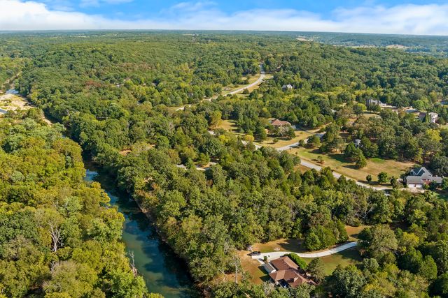995 S Stanford Drive, Rogersville, MO 65742