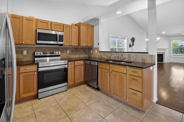 5105 GRAYLING CT, Columbia, MO 65203