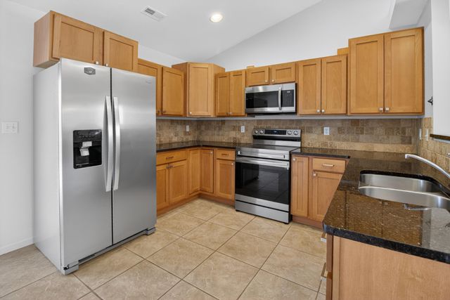 5105 GRAYLING CT, Columbia, MO 65203