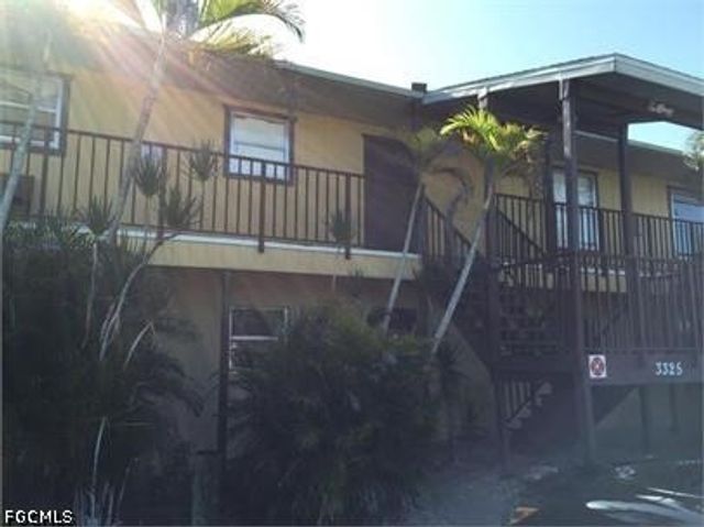 3325 SE 15th PL 202, Cape Coral, FL 33904
