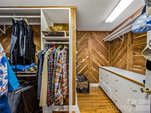 122 Stuyvesant Road, Asheville, NC 28803