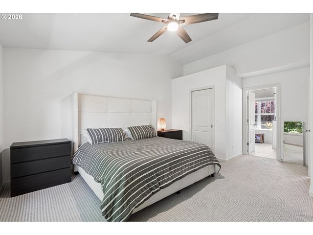 2371 Nw BURKHART Dr, Portland, OR 97229