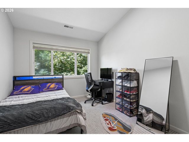 2371 Nw BURKHART Dr, Portland, OR 97229