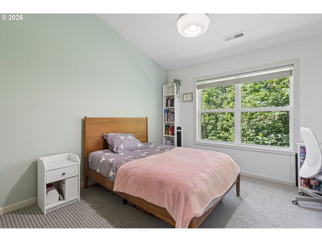 2371 Nw BURKHART Dr, Portland, OR 97229