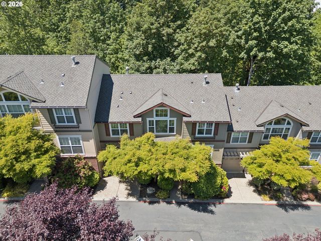 2371 Nw BURKHART Dr, Portland, OR 97229