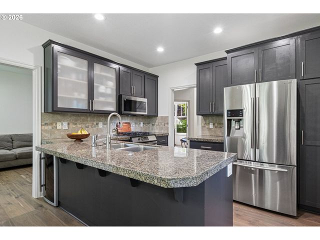 2371 Nw BURKHART Dr, Portland, OR 97229