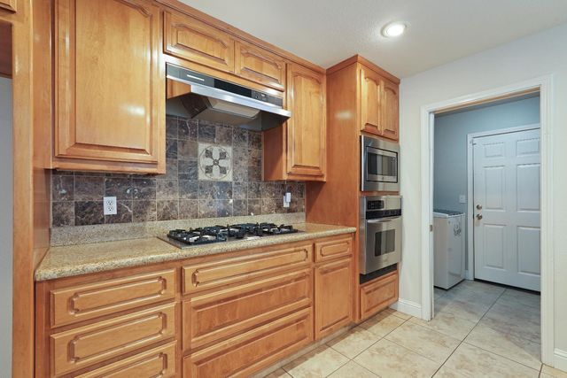 8760 Greer Way, Valley Springs, CA 95252