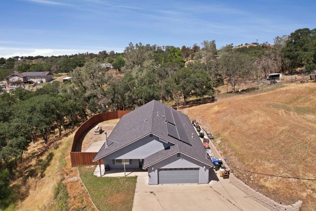 8760 Greer Way, Valley Springs, CA 95252