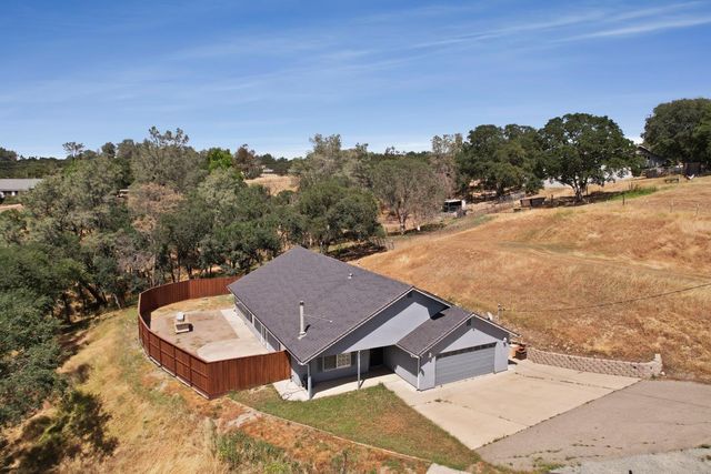 8760 Greer Way, Valley Springs, CA 95252