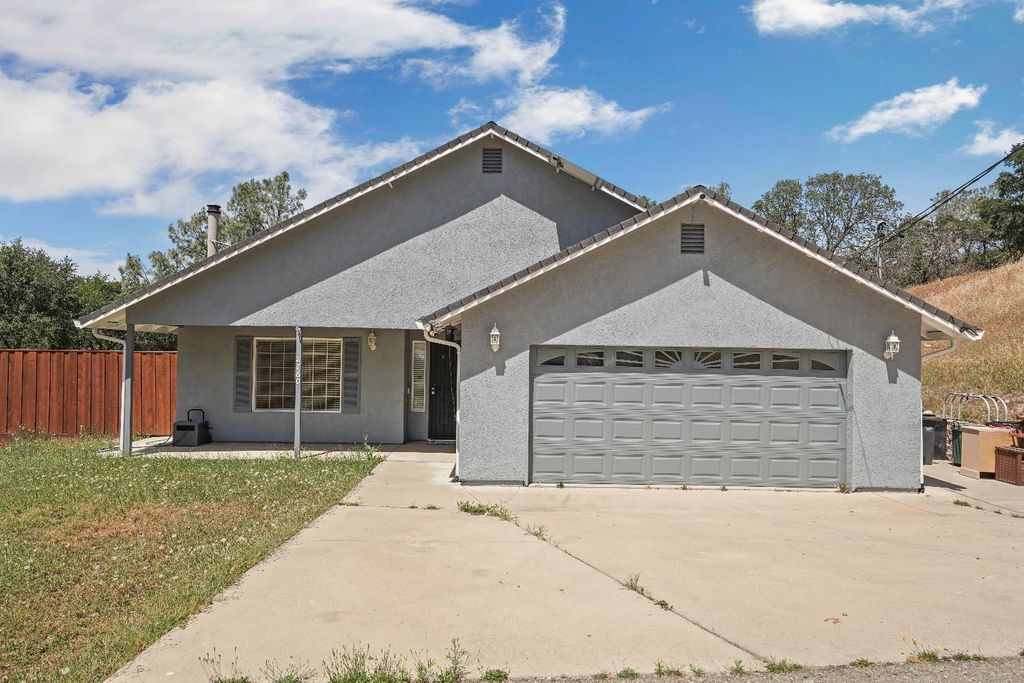 8760 Greer Way, Valley Springs, CA 95252