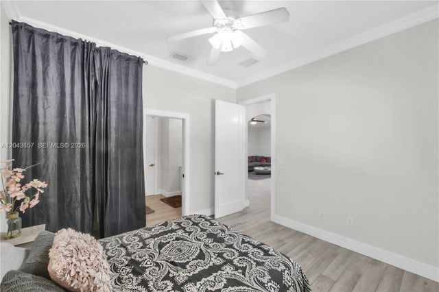 720 S Old Nob Hill Rd, Plantation, FL 33324