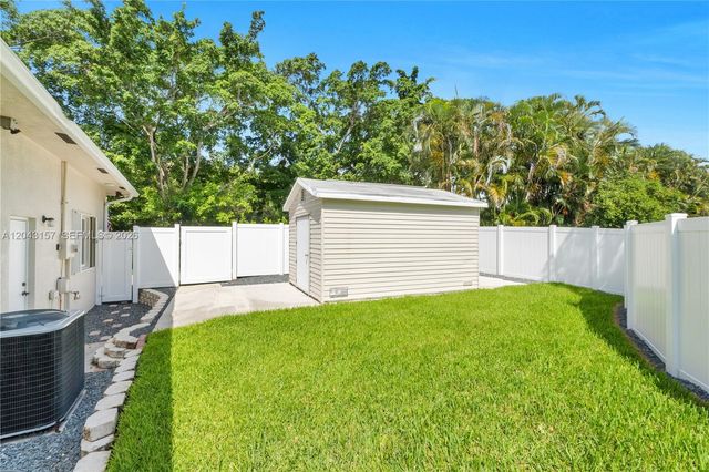 720 S Old Nob Hill Rd, Plantation, FL 33324