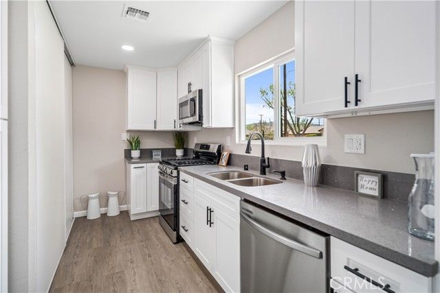 38642 Jacklin Avenue, Palmdale, CA 93550