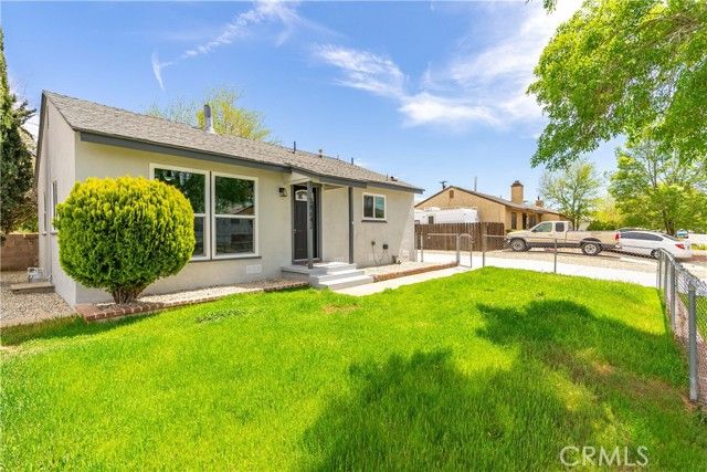38642 Jacklin Avenue, Palmdale, CA 93550