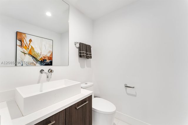 1150 102nd St 706, Bay Harbor Islands, FL 33154