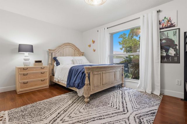 6020 Swinden Lane, Davie, FL 33331