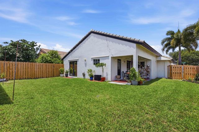 6020 Swinden Lane, Davie, FL 33331