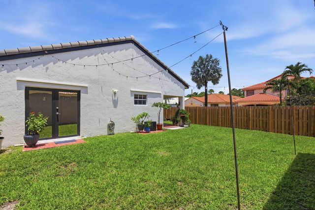 6020 Swinden Lane, Davie, FL 33331