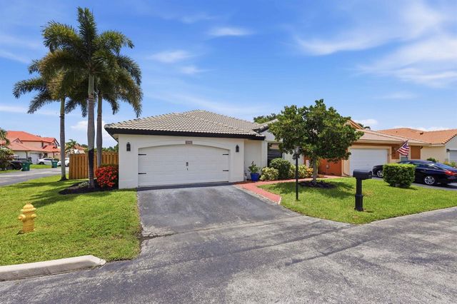 6020 Swinden Lane, Davie, FL 33331