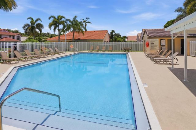 6020 Swinden Lane, Davie, FL 33331