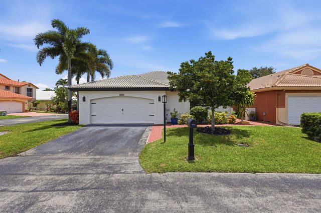 6020 Swinden Lane, Davie, FL 33331