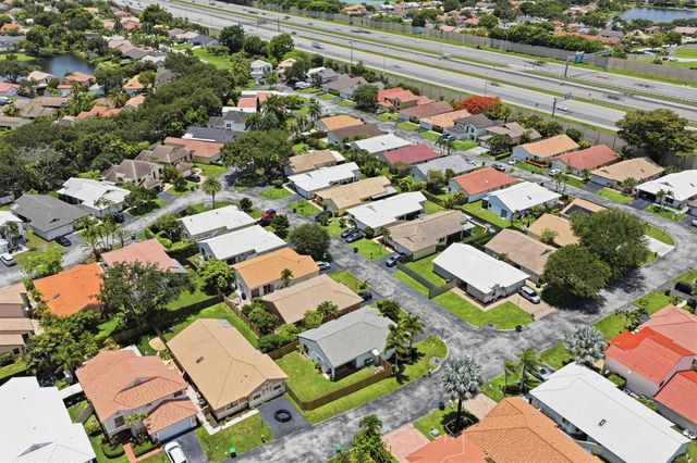 6020 Swinden Lane, Davie, FL 33331